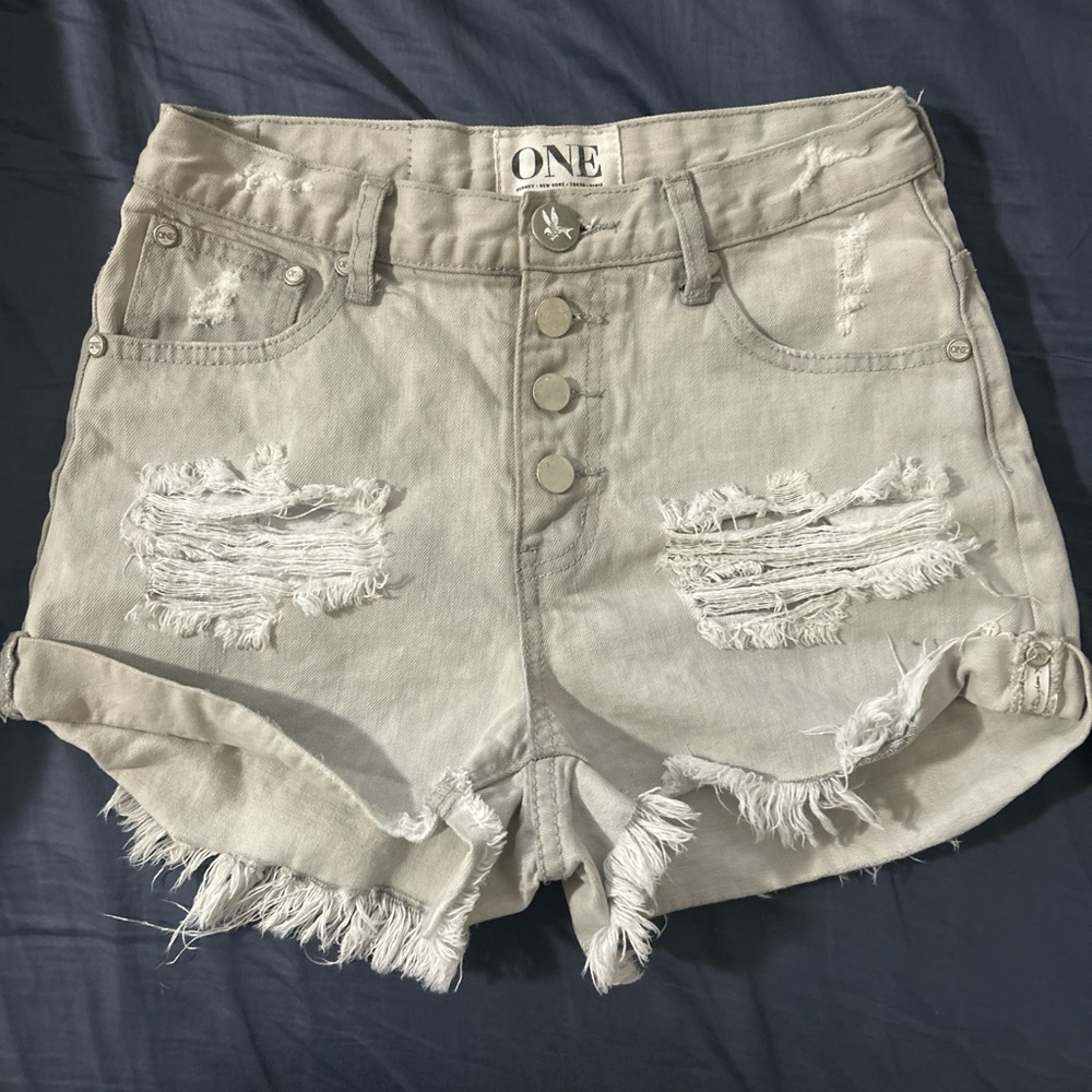 Teased High-Rise Distressed Women’s Shorts - Beige